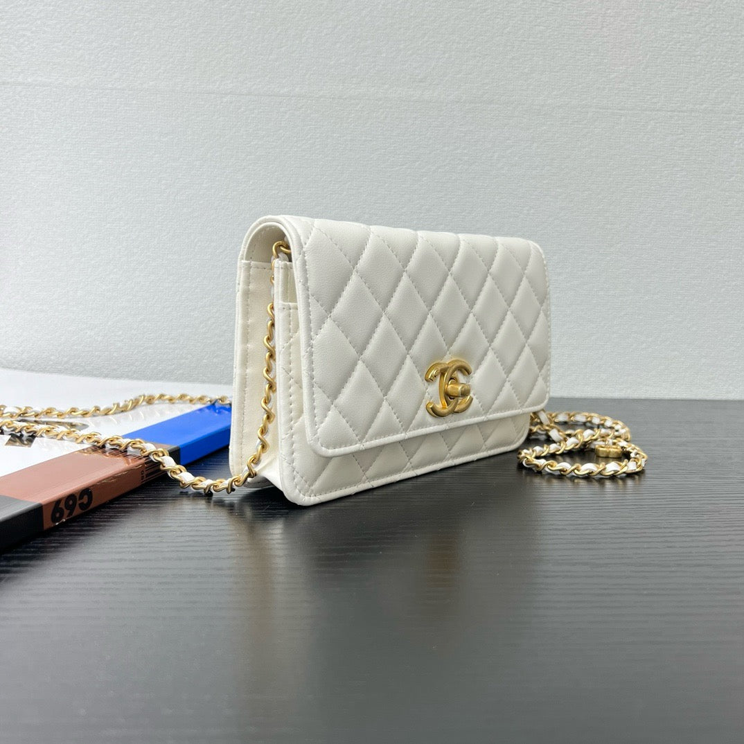 CHANEL - Caviar Quilted Hobo Bag