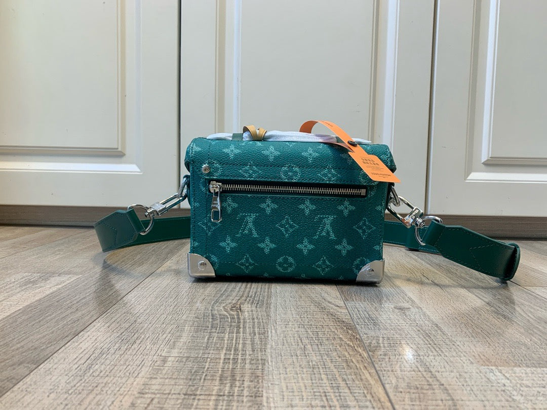 LOUIS VUITTON - Bosphore Wearable Wallet