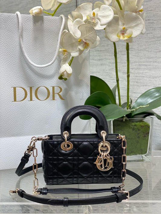 DIOR - D Joy bag