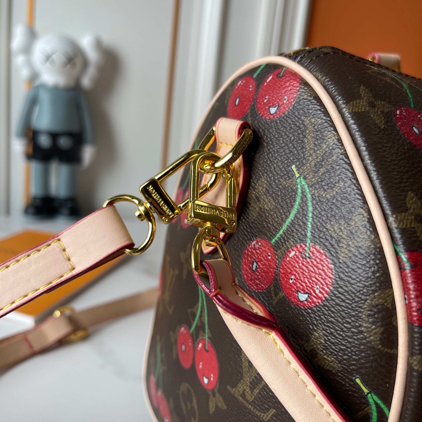 LOUIS VUITTON- Nano Speedy
