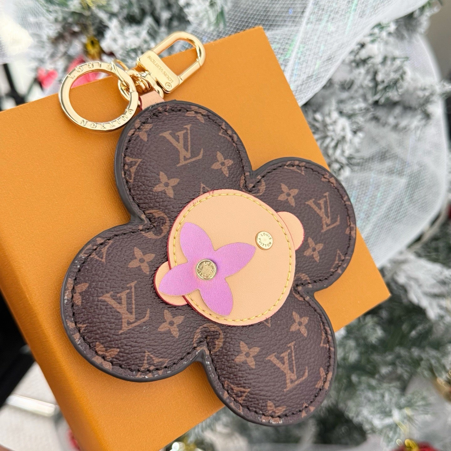 LOUIS VUITTON - Vivienne Bag Charm