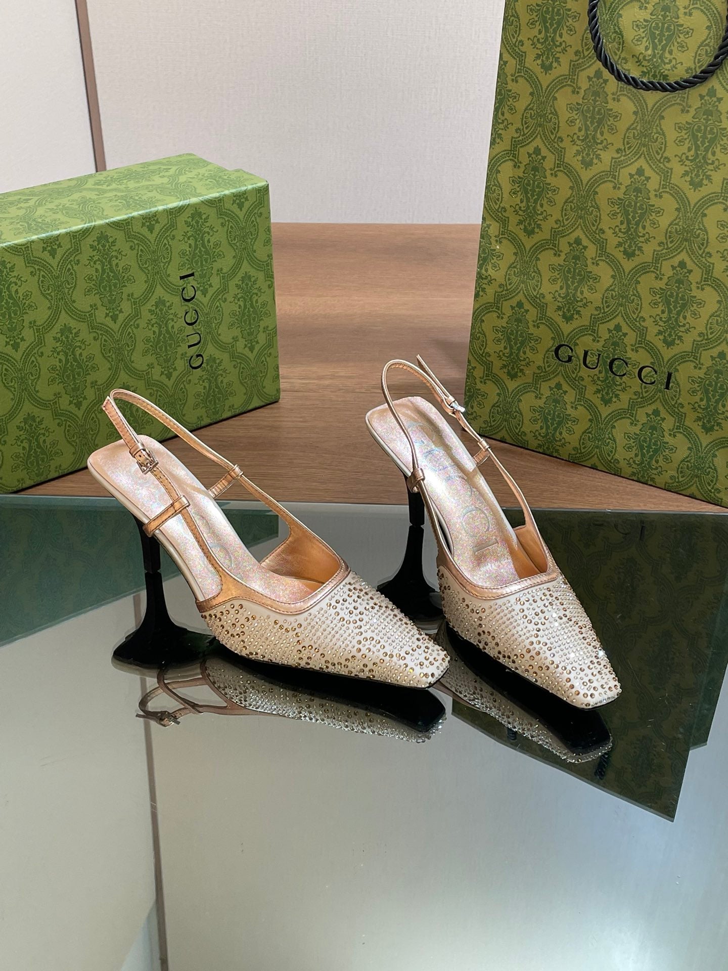 GUCCI - Crystal Slingback Pump