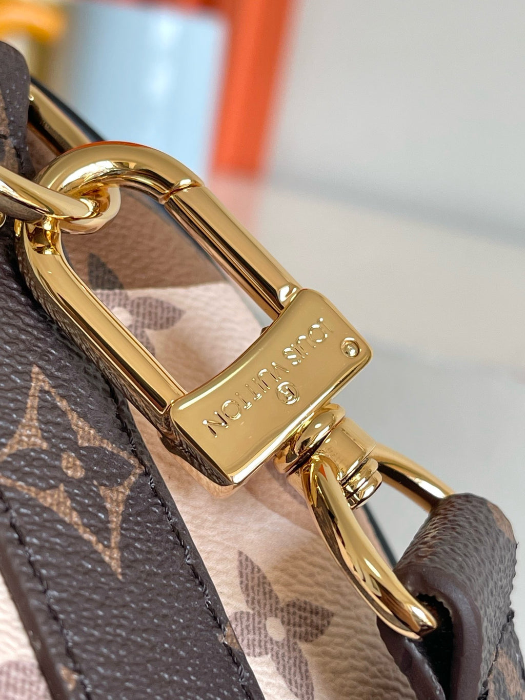 LOUIS VUITTON - Monogram Portrait Keepall Bandouliere 25 Brown