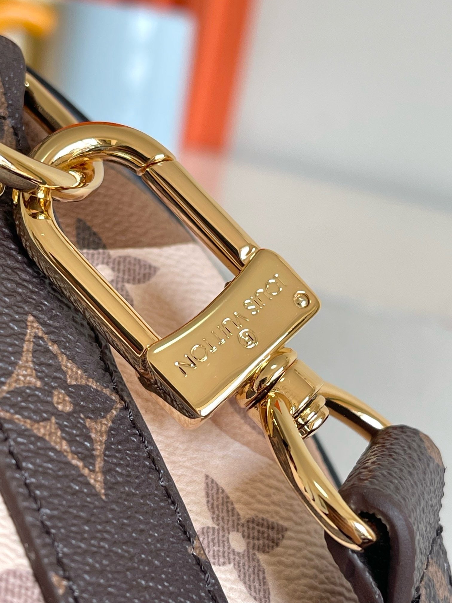 LOUIS VUITTON - Monogram Portrait Keepall Bandouliere 25 Brown