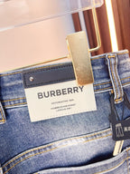 BURBERRY - Jeans