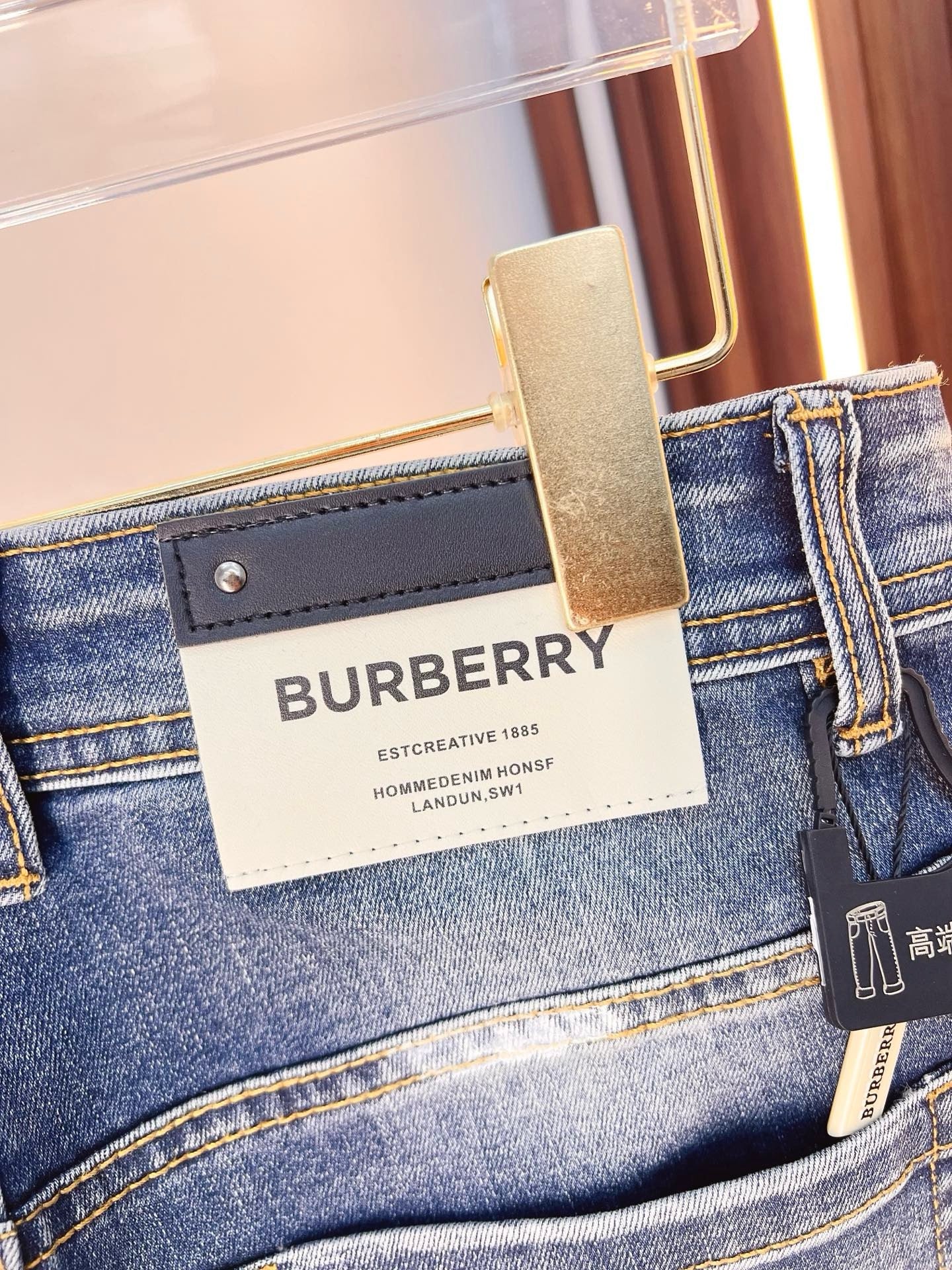 BURBERRY - Jeans