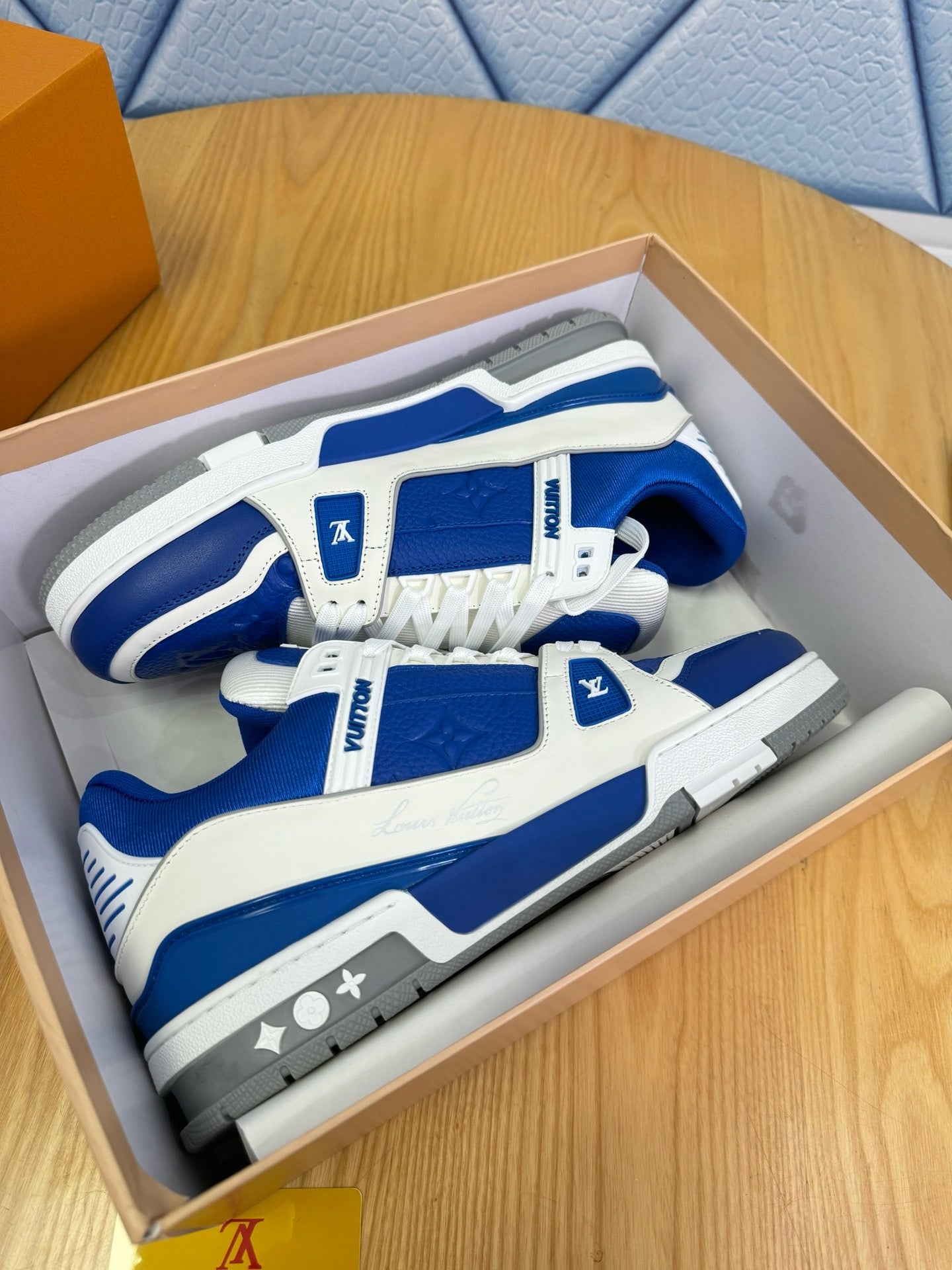 LOUIS VUITTON - Trainer Sneaker