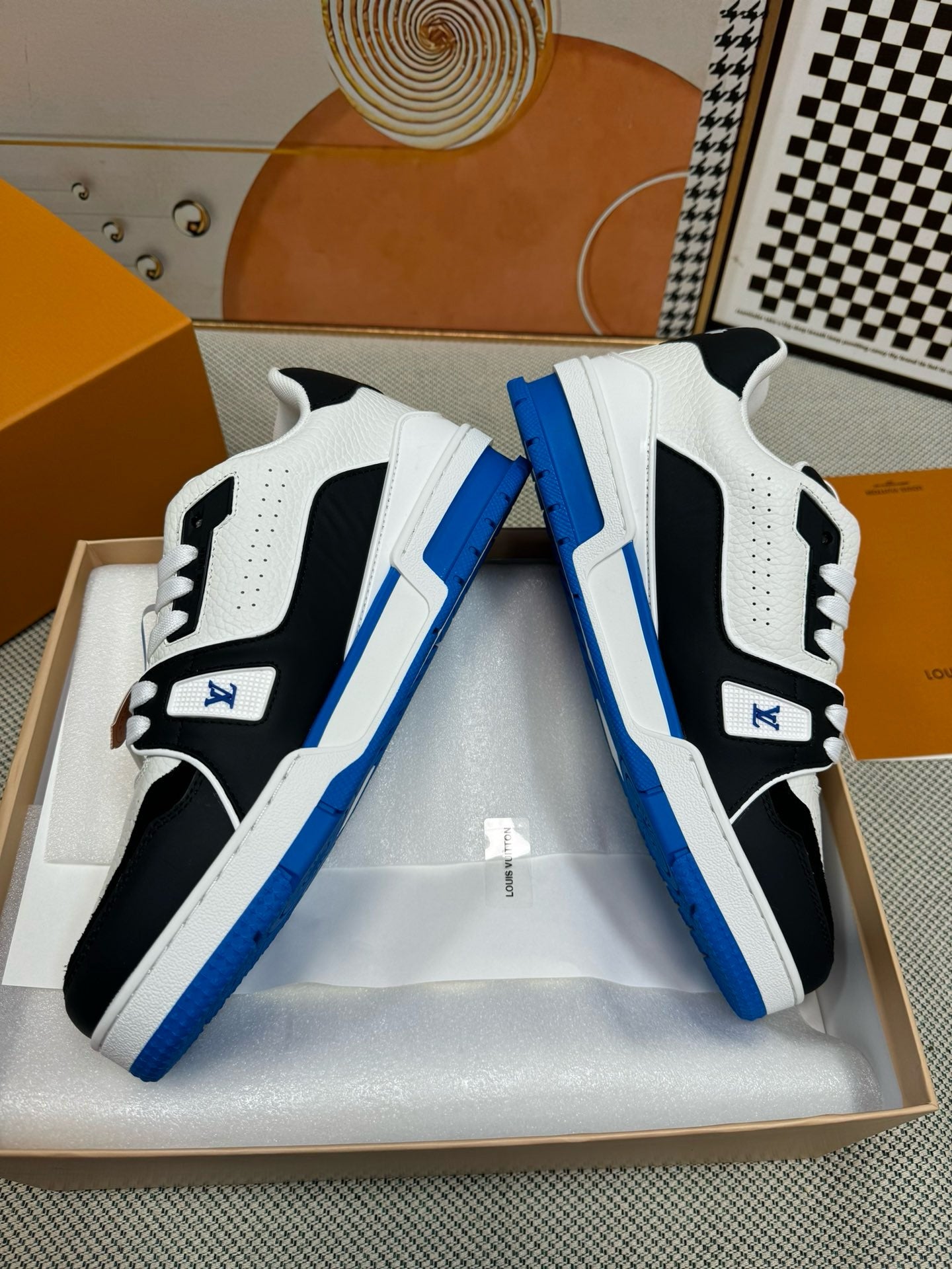 LOUIS VUITTON - Trainer Sneaker