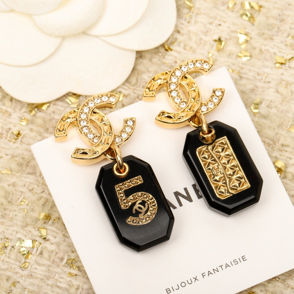 CHANEL - earrings