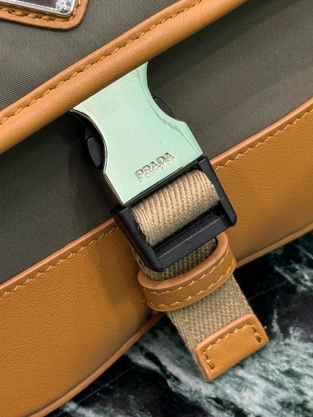 PRADA - Belt bag