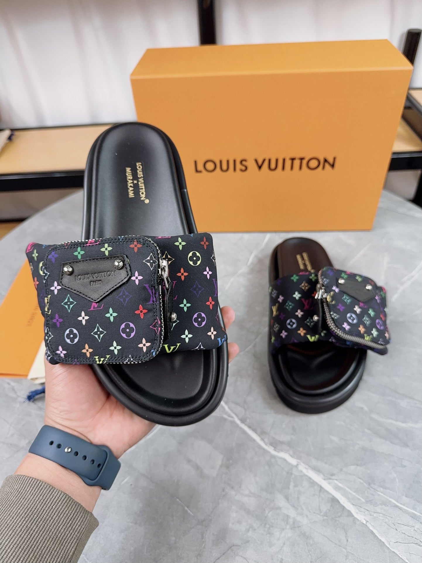 LOUIS VUITTON - pillow flat mule