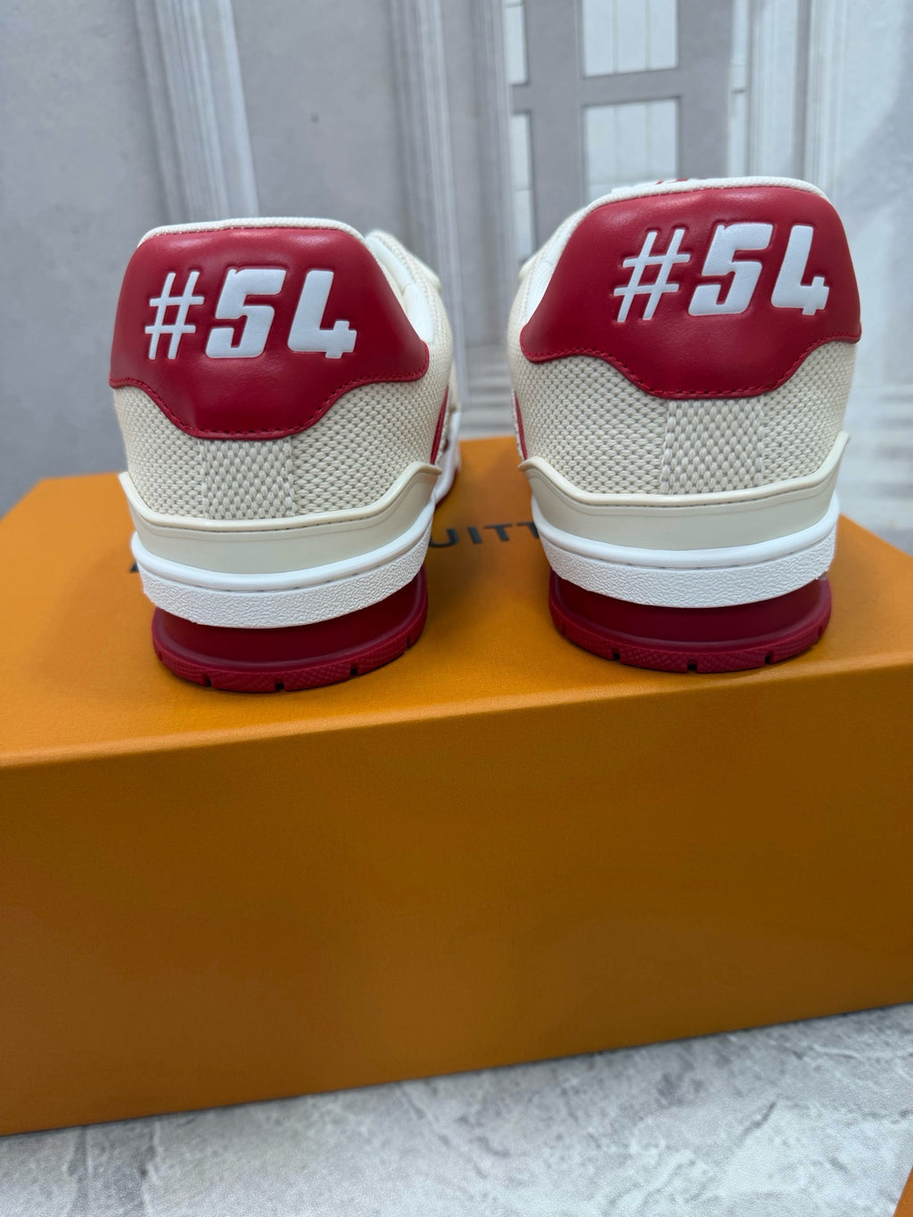 LOUIS VUITTON- Unisex sneakers