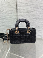 DIOR - D Joy bag