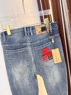 BURBERRY - Jeans