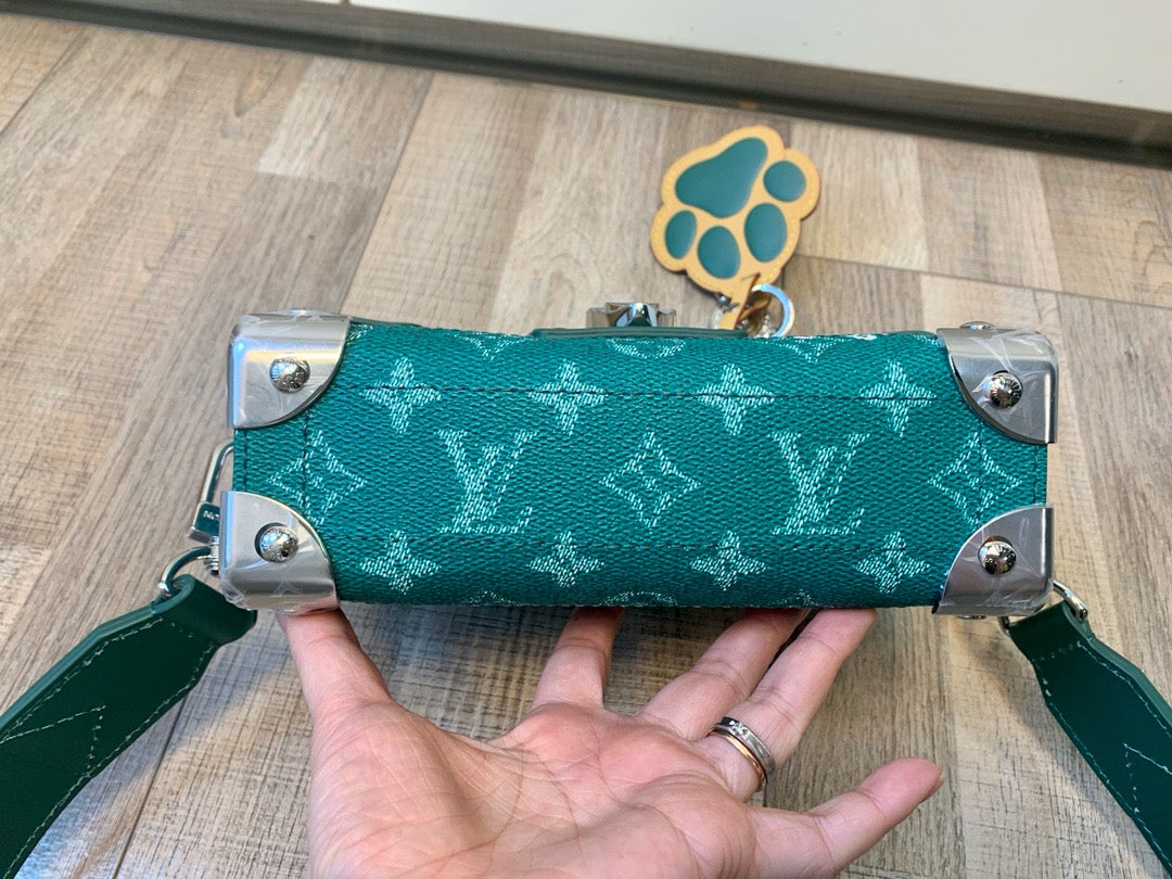 LOUIS VUITTON - Bosphore Wearable Wallet