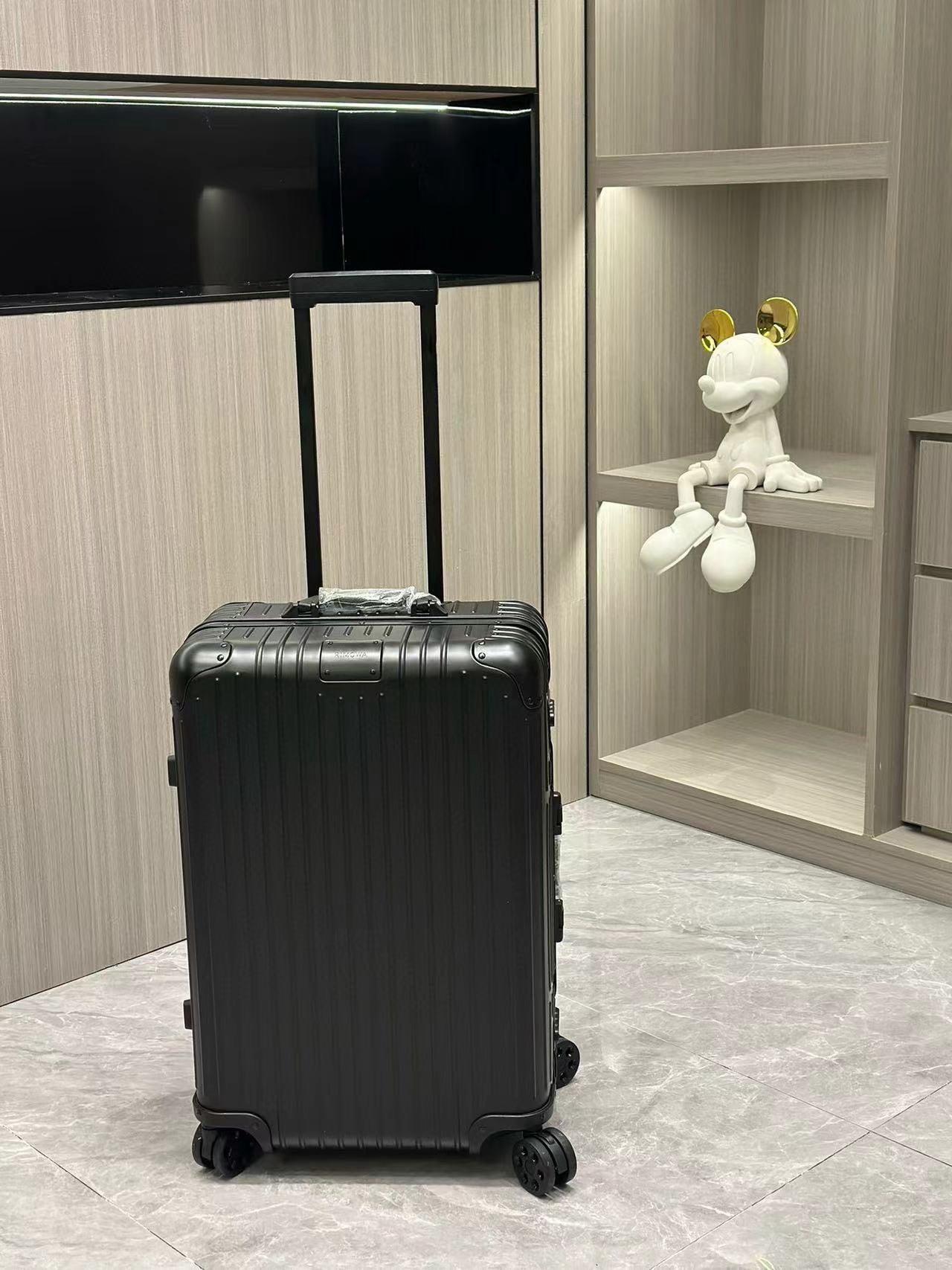 RIMOWA - ORIGINAL
Cabin