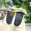 FENDI - Fur gloves