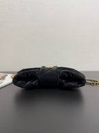 CHANEL - Bow bag