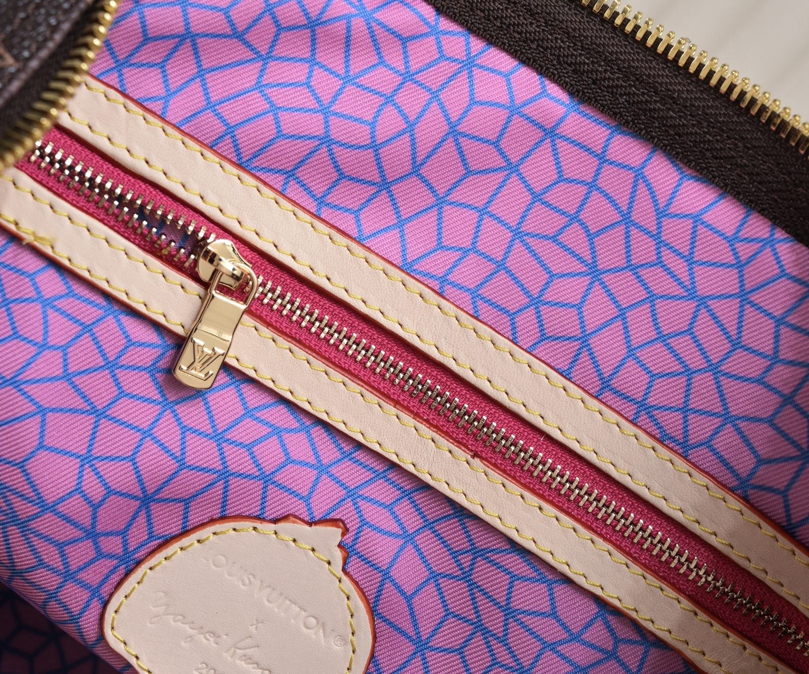 LOUIS VUITTON - x Yayoi Kusama Monogram Keepall Bandoulière 50 duffle bag