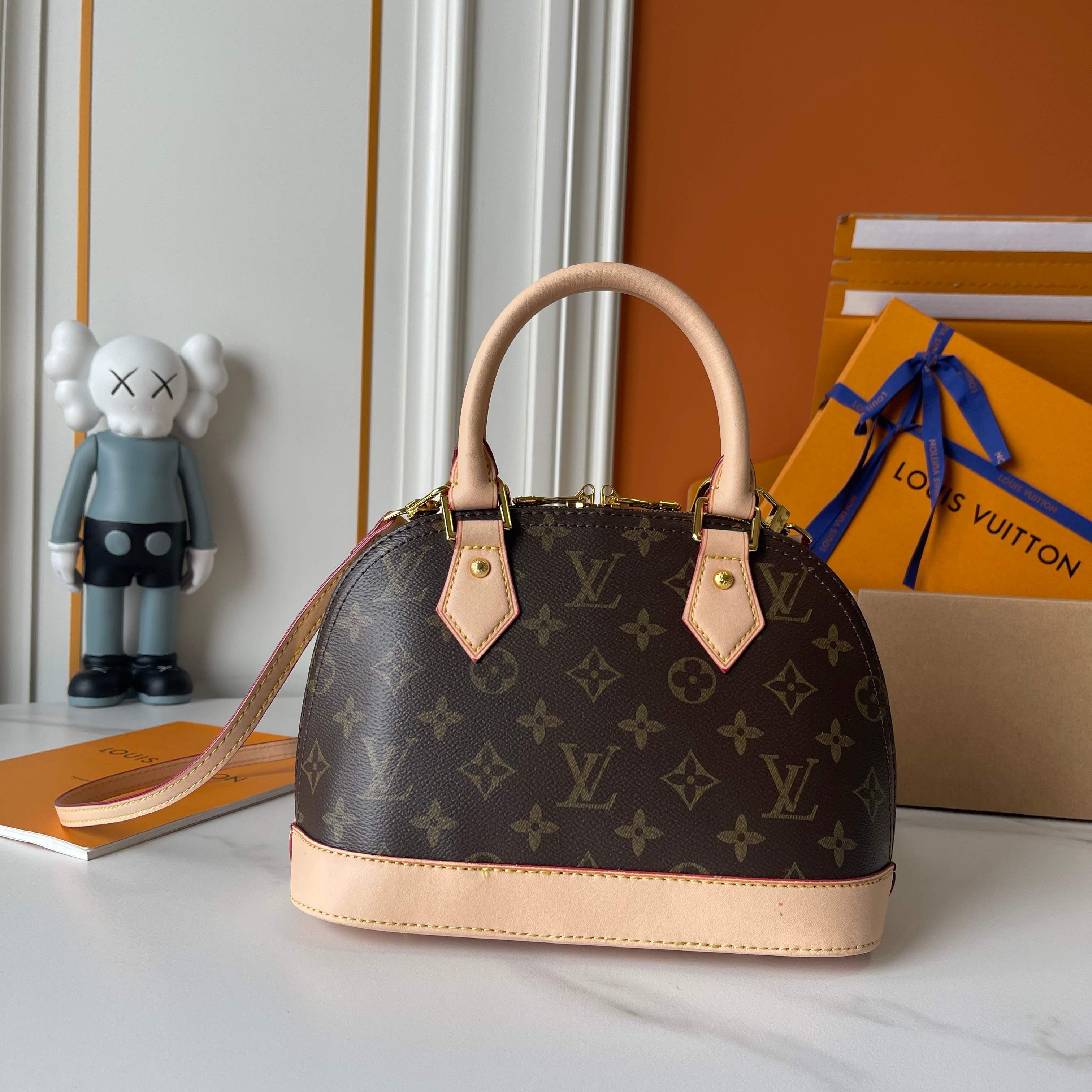 LOUIS VUITTON- Lv x TM nano alma
