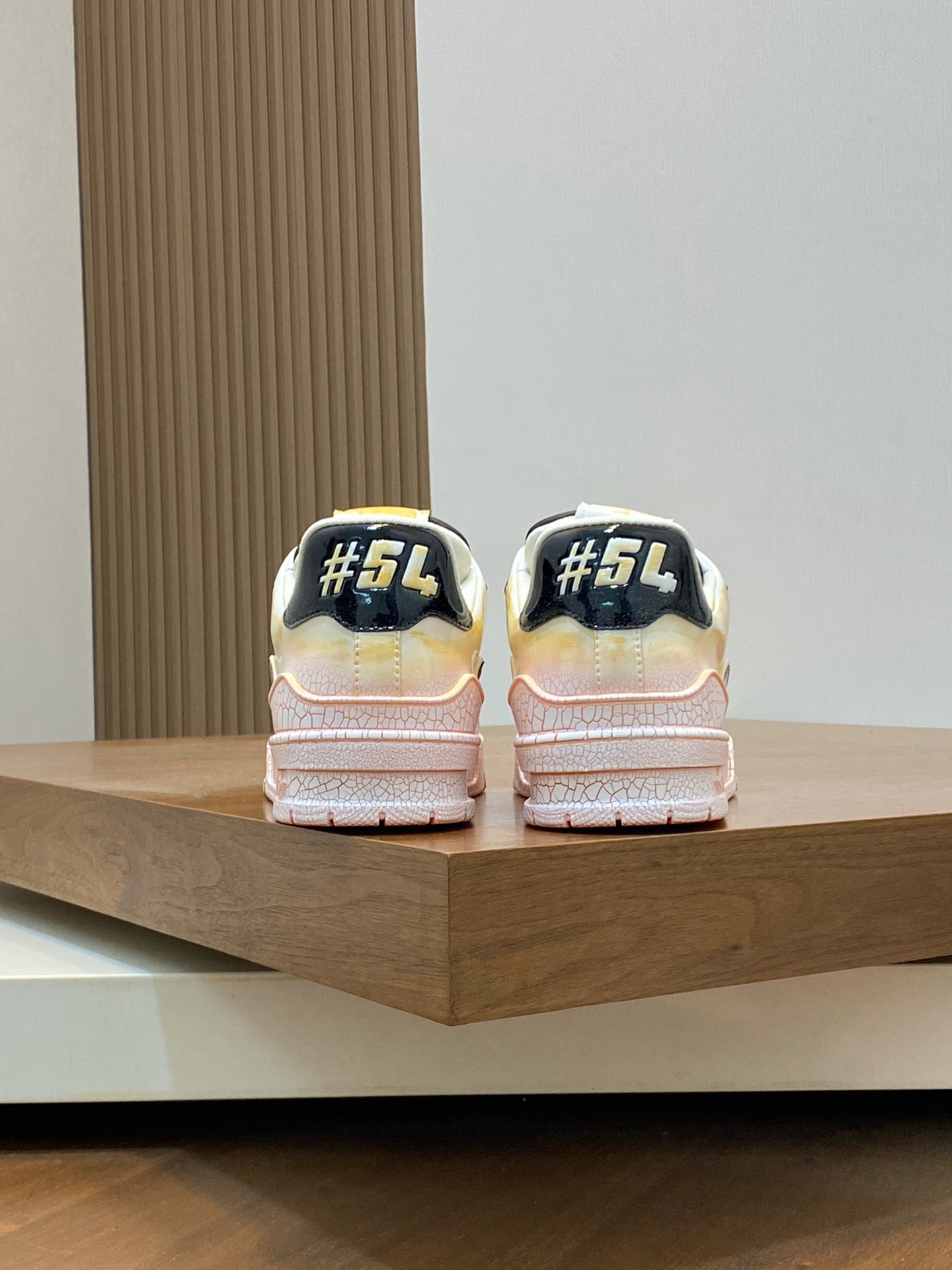 LOUIS VUITTON- Unisex sneakers