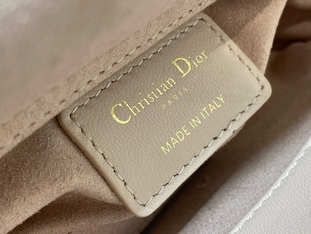 DIOR - D Joy bag