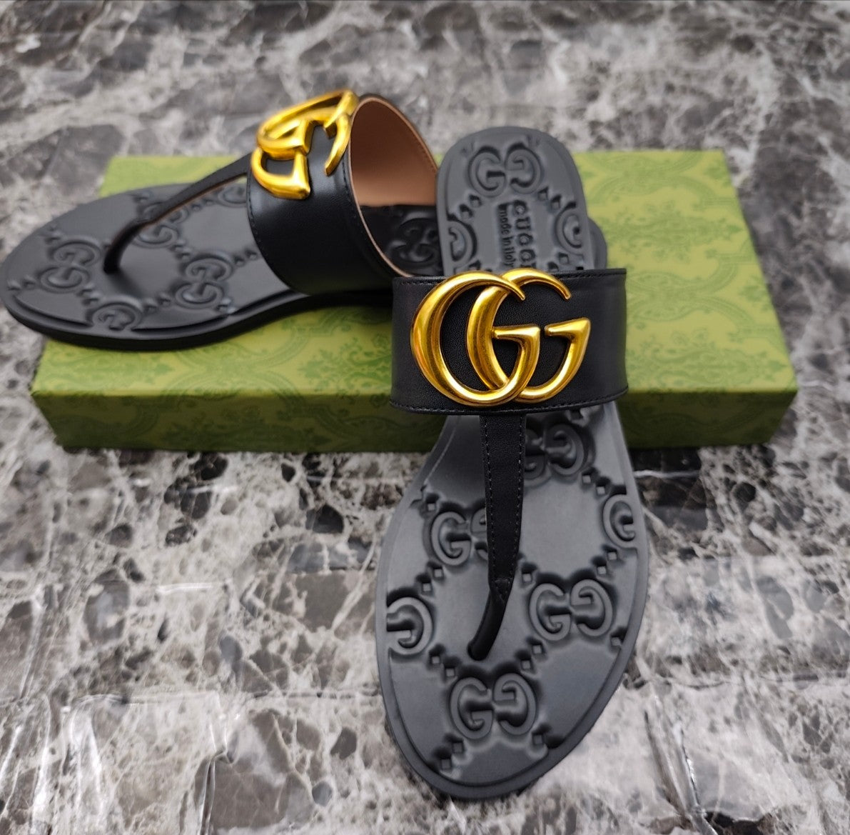 GUCCI - leather sandals