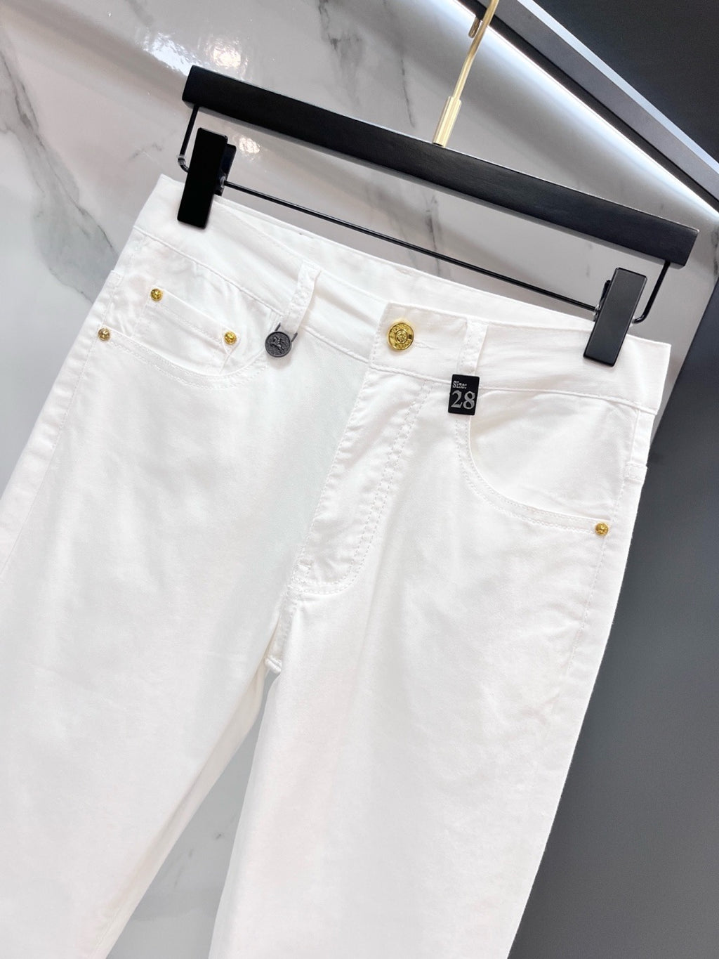 BURBERRY - Jeans