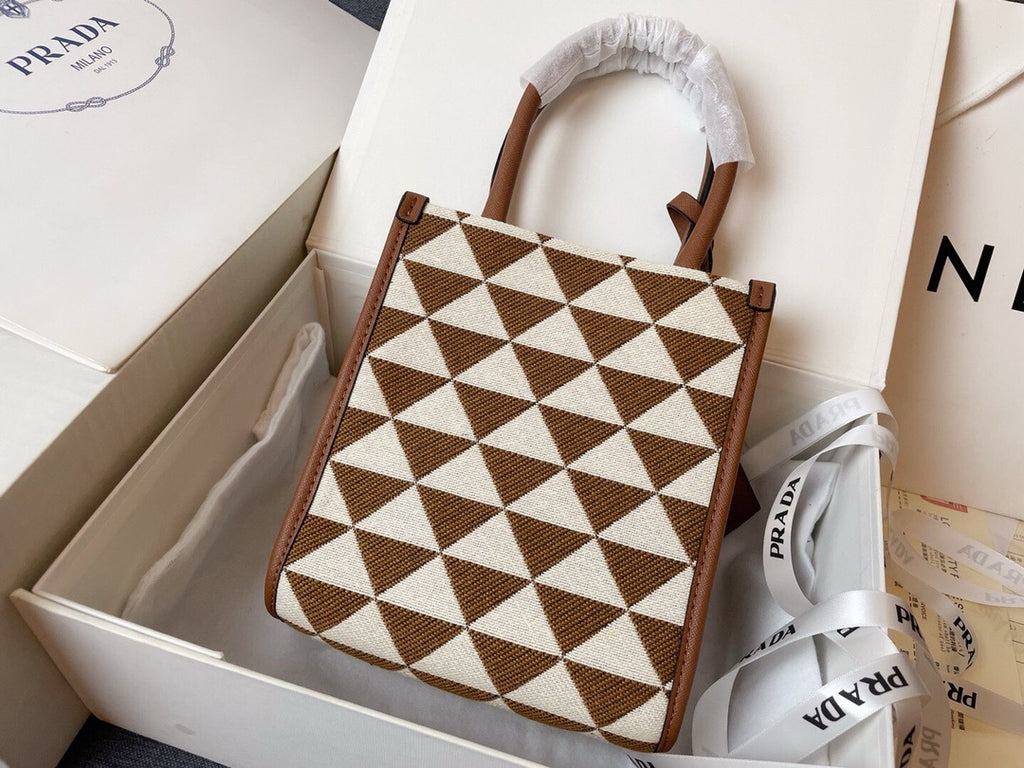 PRADA - Galleria cloth handbag