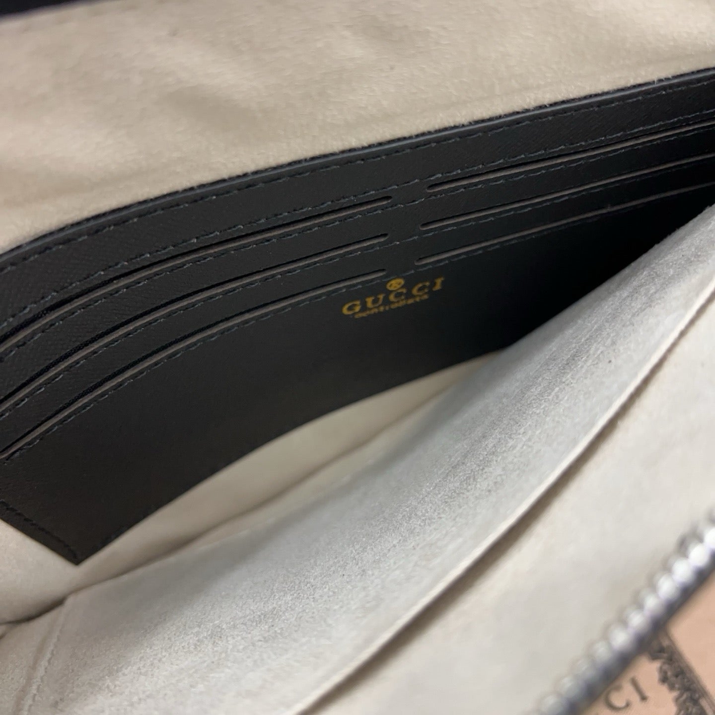 GUCCI - Marmont Leather Clutch