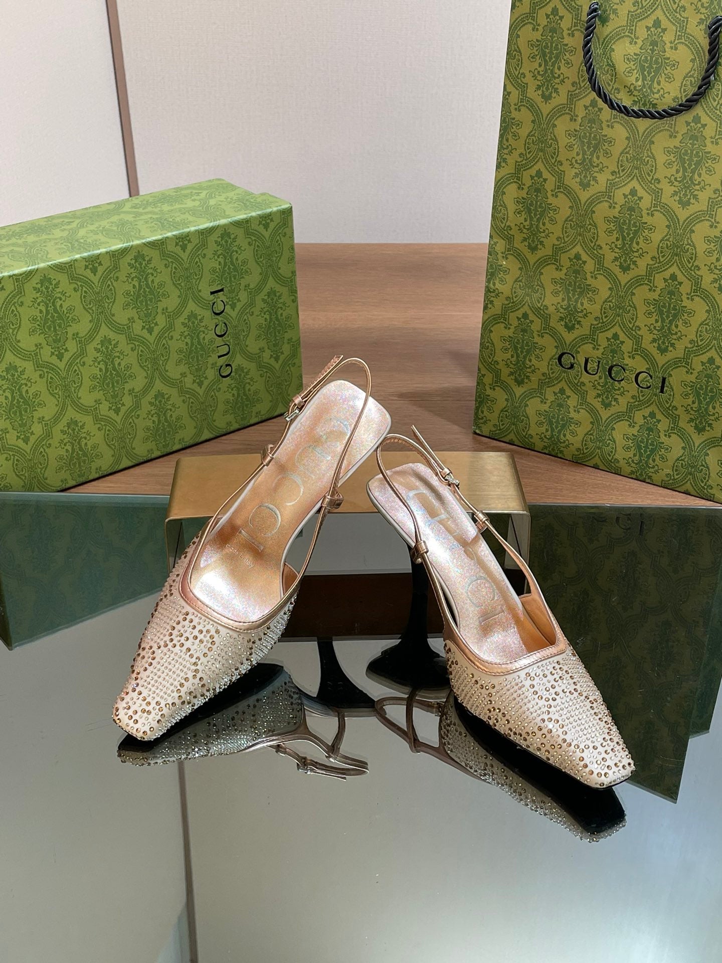 GUCCI - Crystal Slingback Pump
