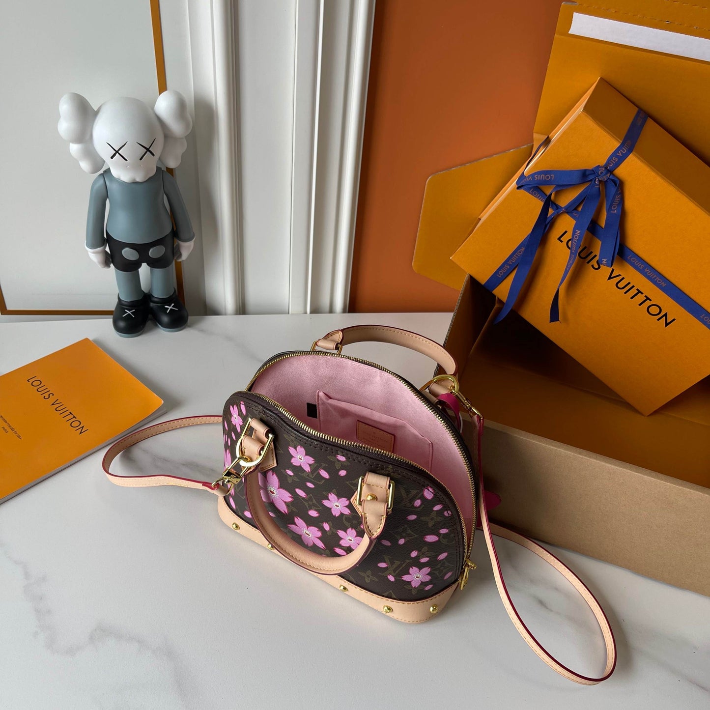 LOUIS VUITTON - Lv x TM nano alma