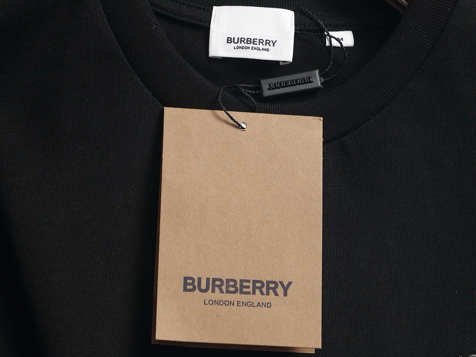 BURBERRY - T-shirt