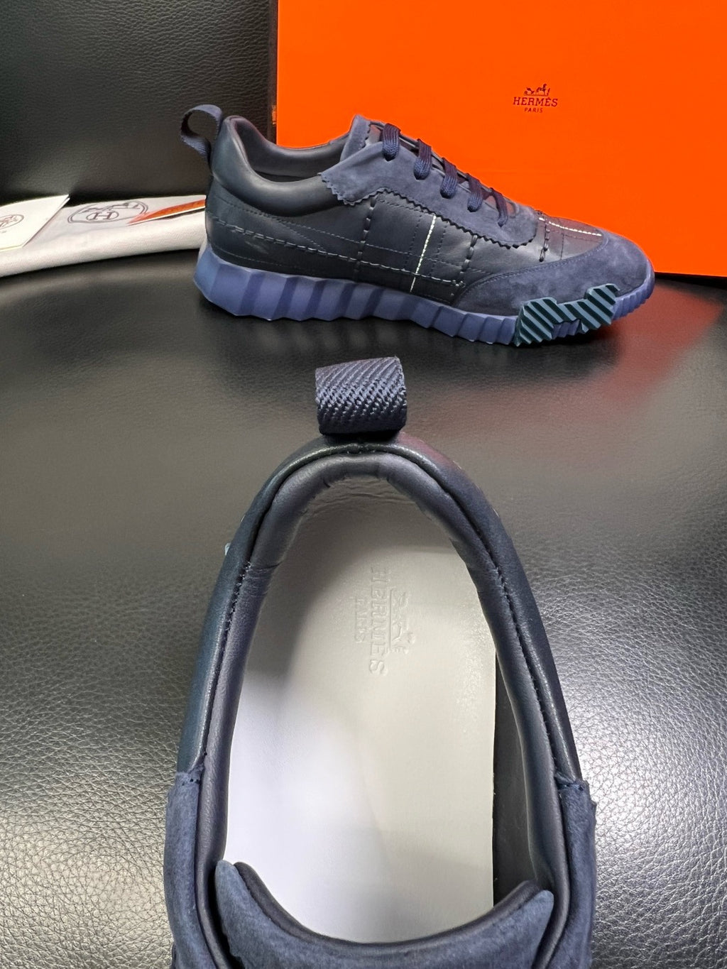 HERMES- Bouncing sneakers