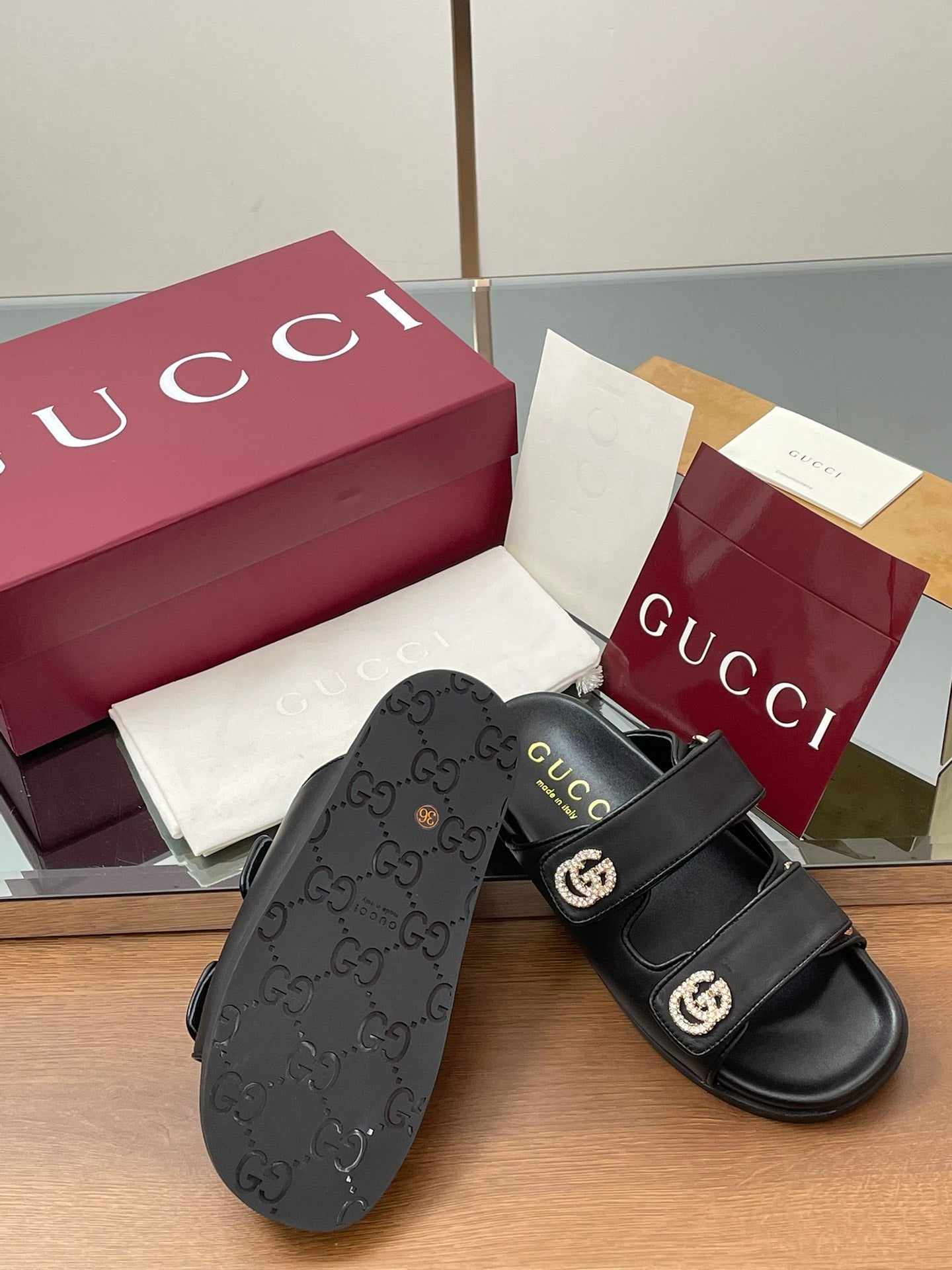 GUCCI - Slippers