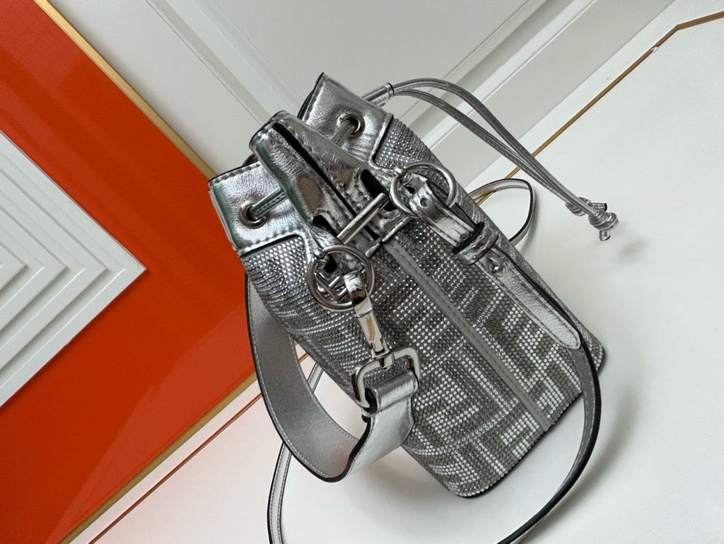 FENDI - Mon Tresor bucket bag