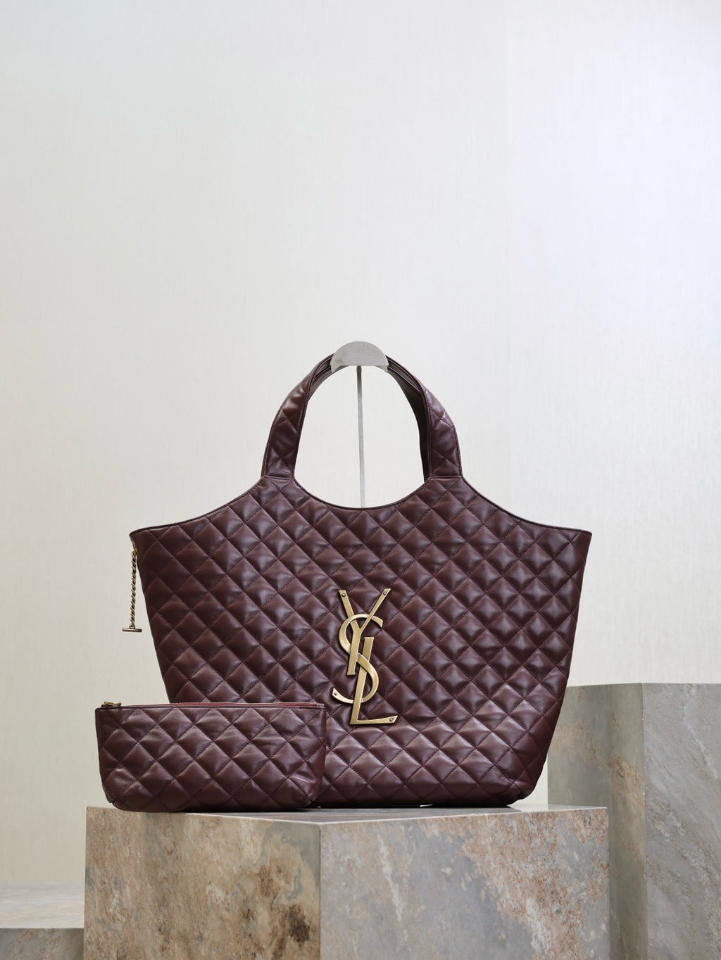 SAINT LAURENT- bea tote in grained leather