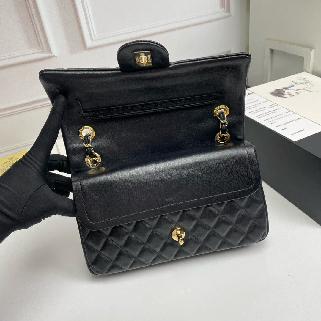 CHANEL - Classic Crush Mini Flap