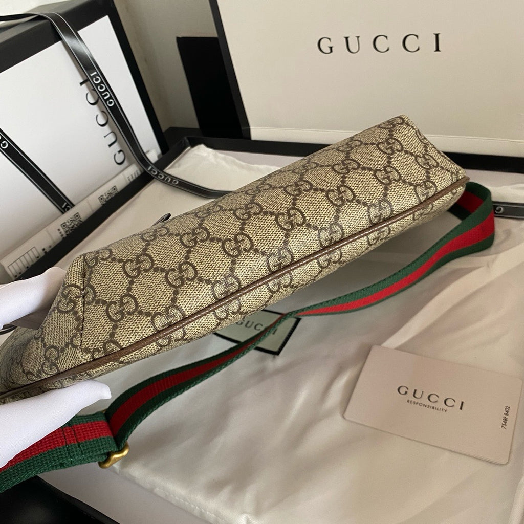 GUCCI - cangurera GG Supreme