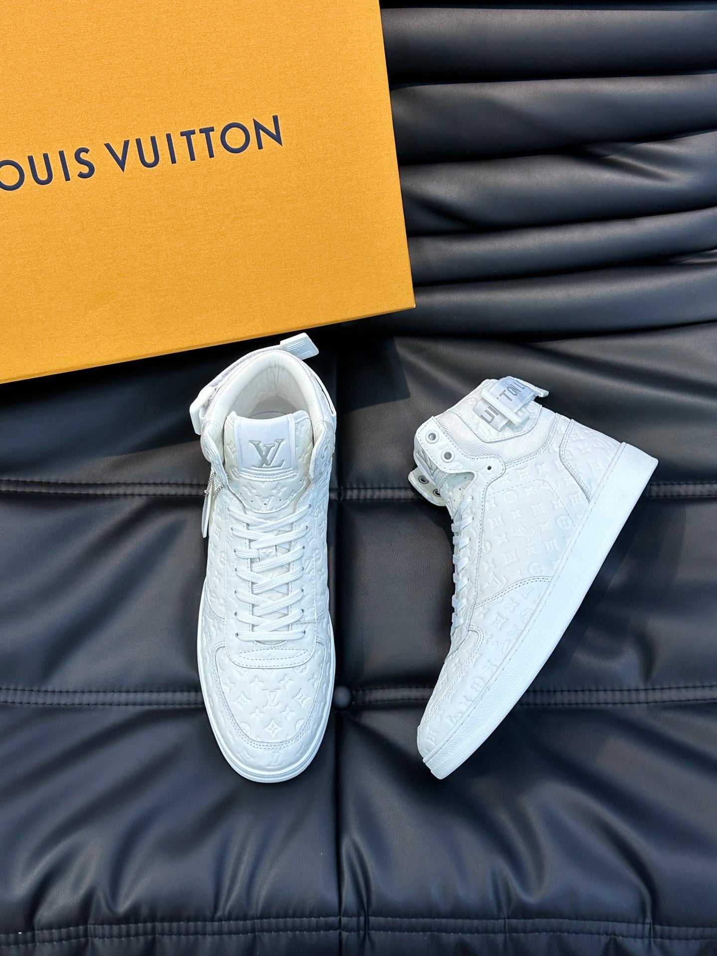 LOUIS VUITTON- Rivoli ankle