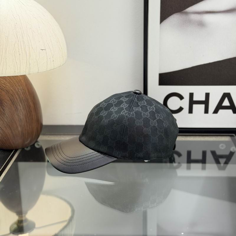 GUCCI - Leather Visor Baseball Cap