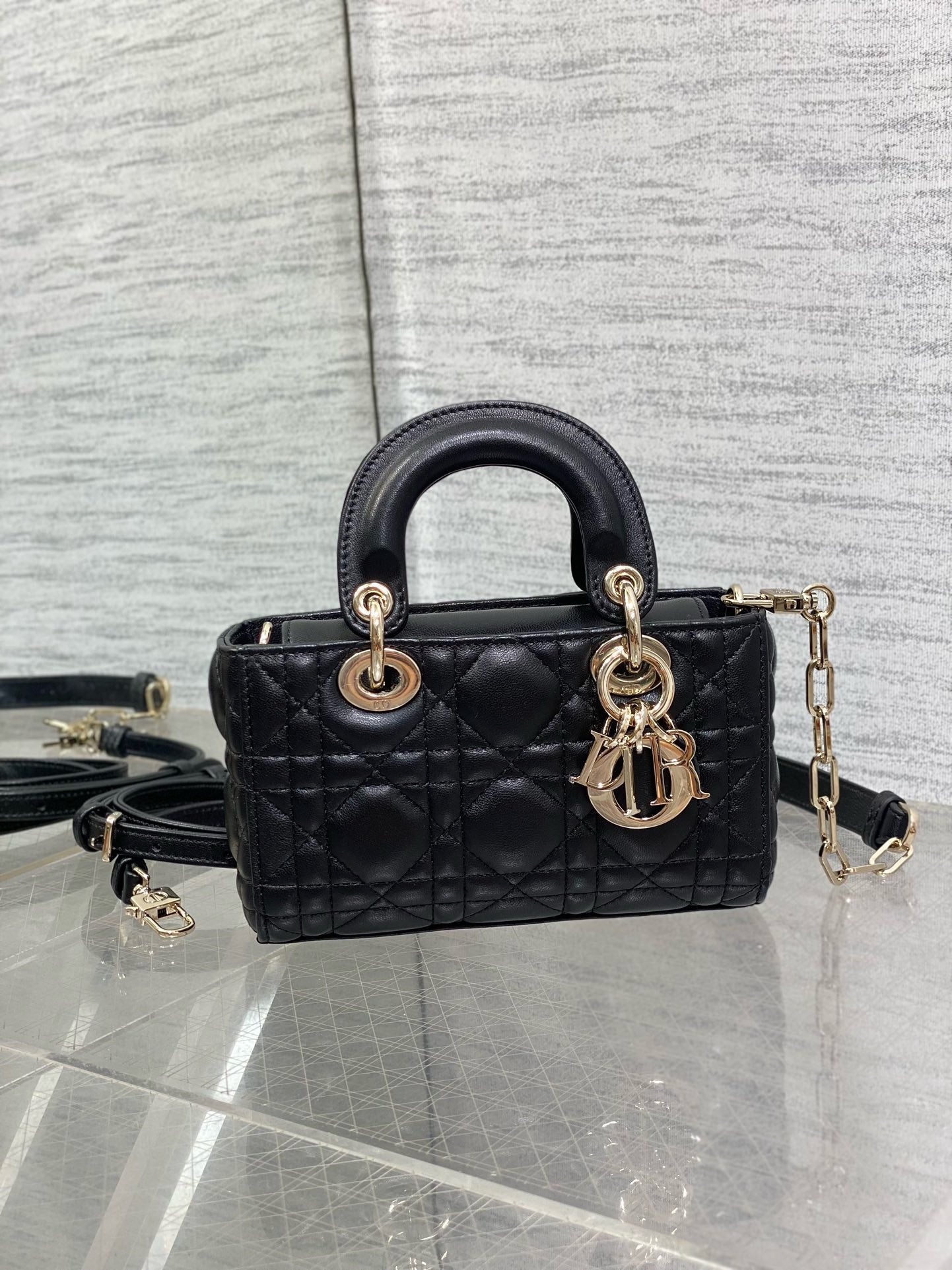 DIOR - D Joy bag