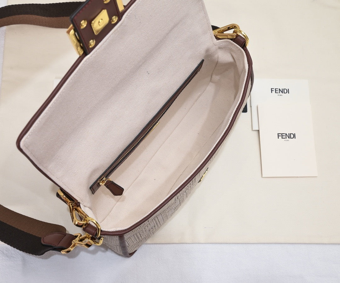 FENDI - Honey Baguette Square Bag