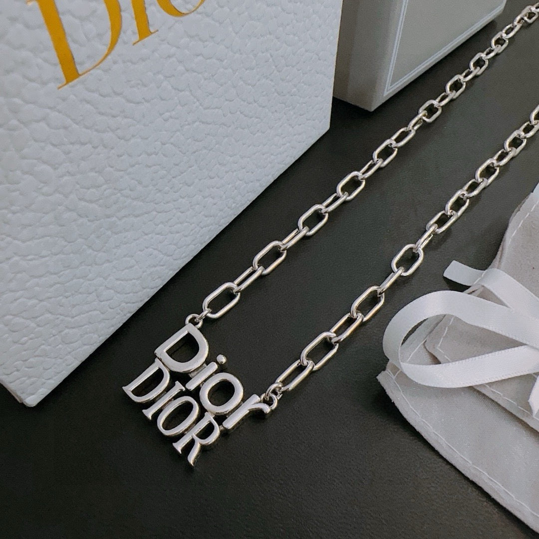 DIOR - Oblique Pendant Necklace