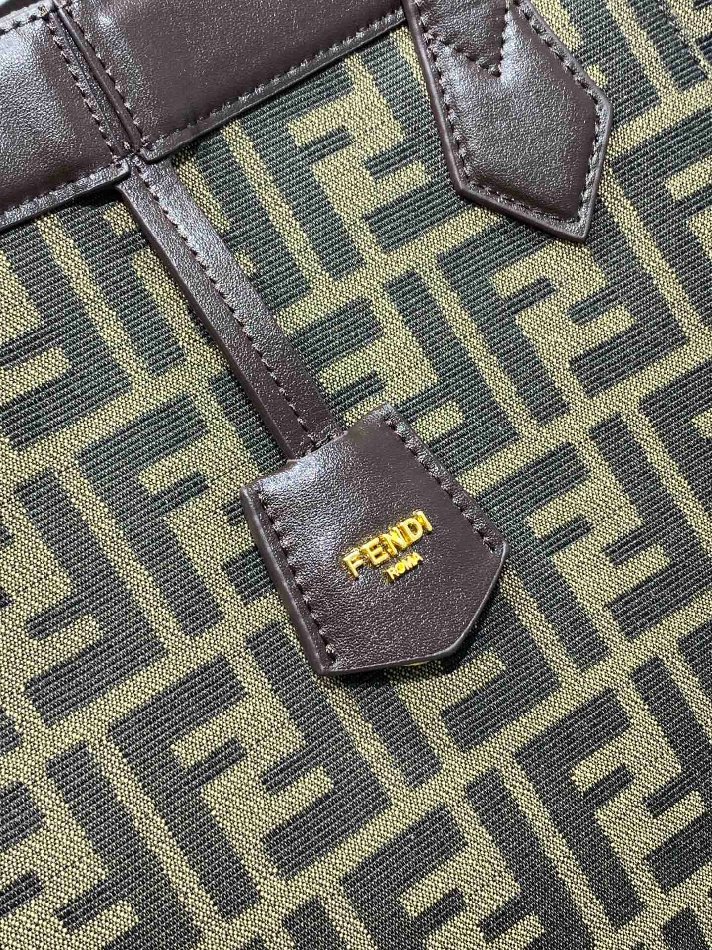 FENDI - Brown FF jacquard fabric bag