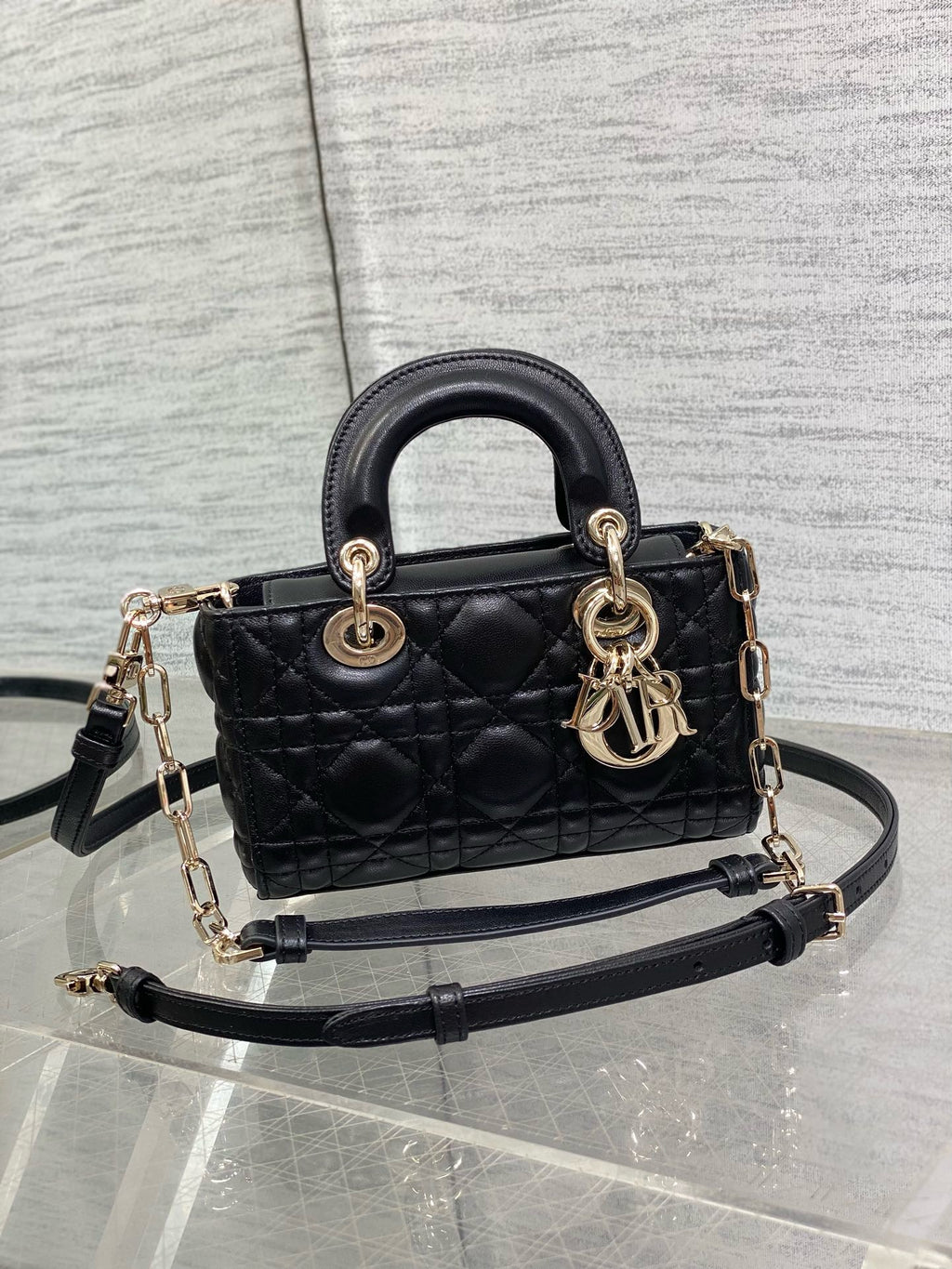 DIOR - D Joy bag