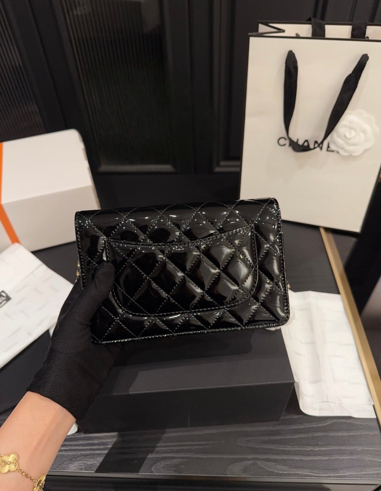 CHANEL - Woc
