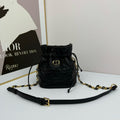 DIOR - oblique 30 Montaigne