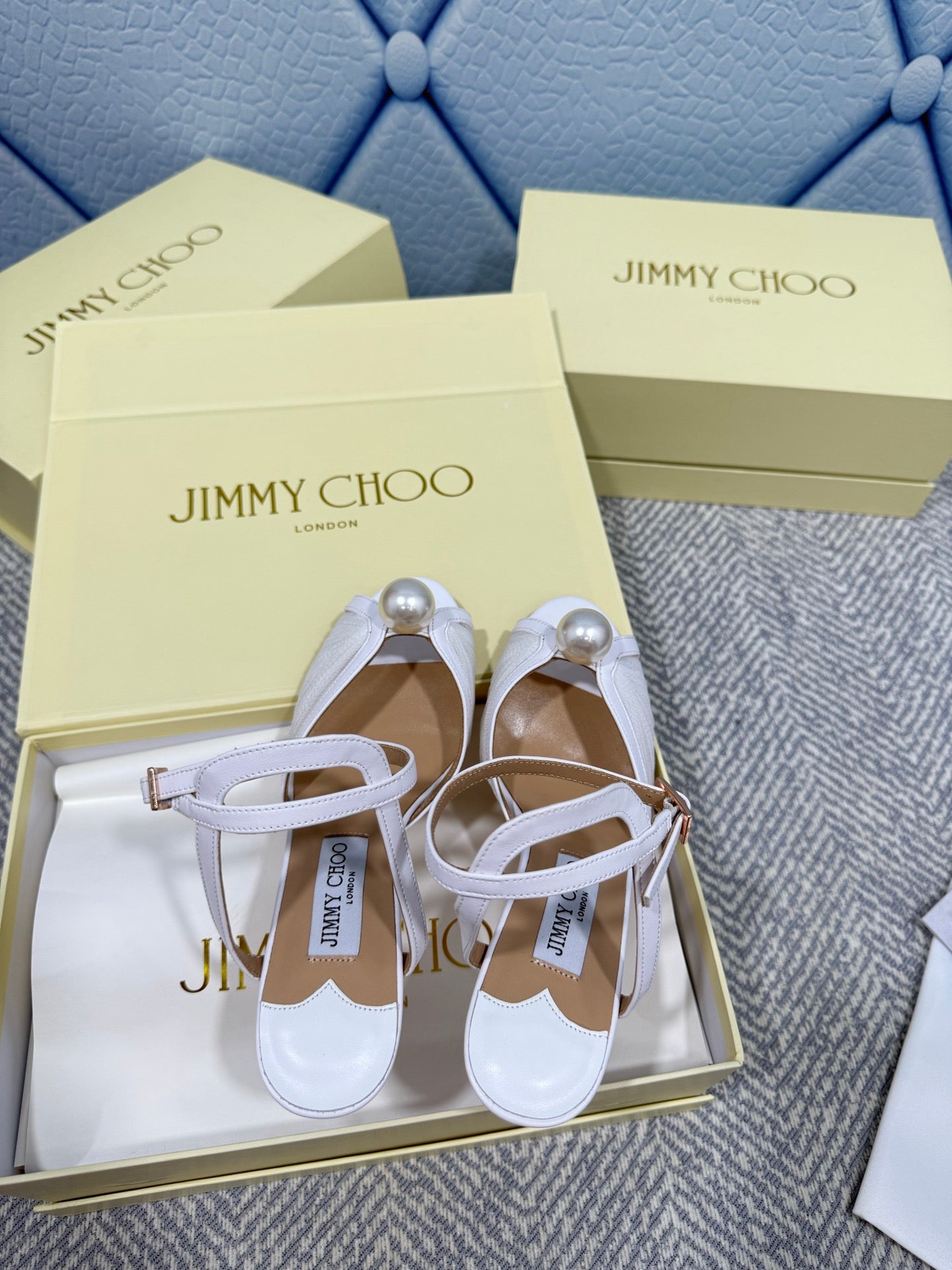 JIMMY CHOO - Sandals with Pearl