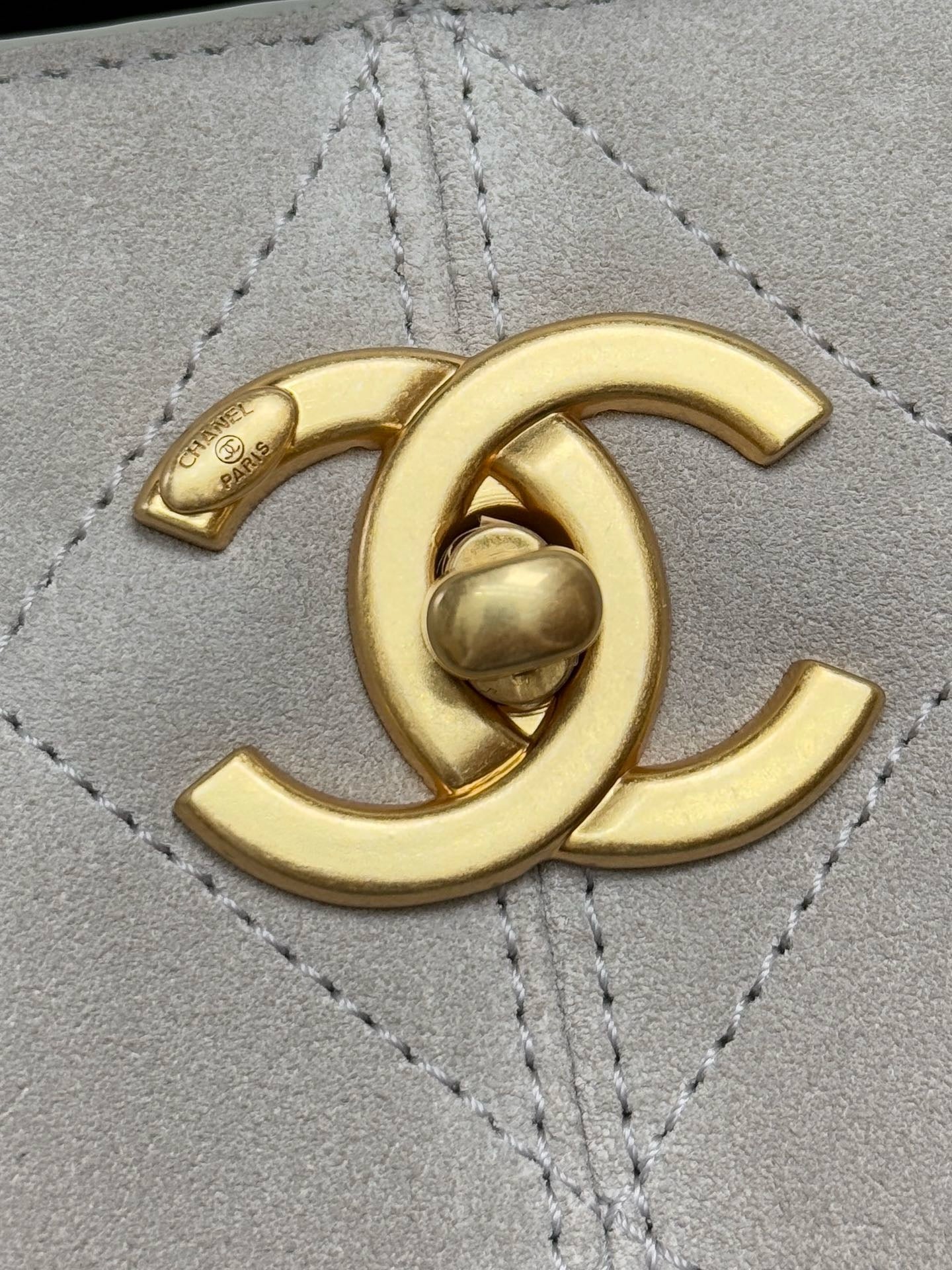 CHANEL - 25A Suede Shopping Bag Grey Small